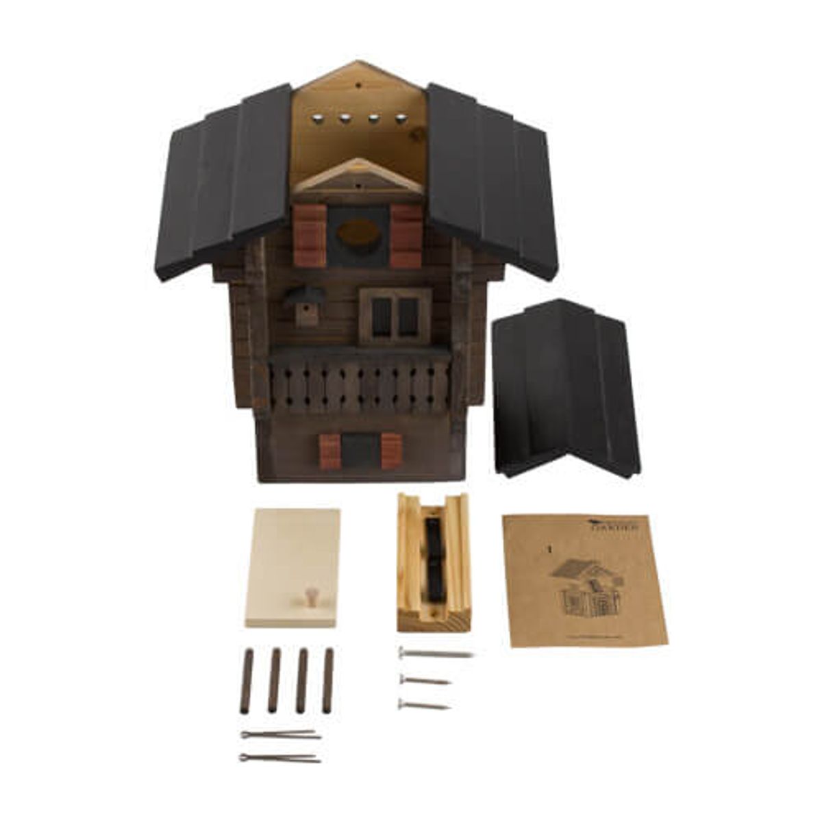 Fuglekasse og fuglemater i ett Stabbur Wildlife Garden